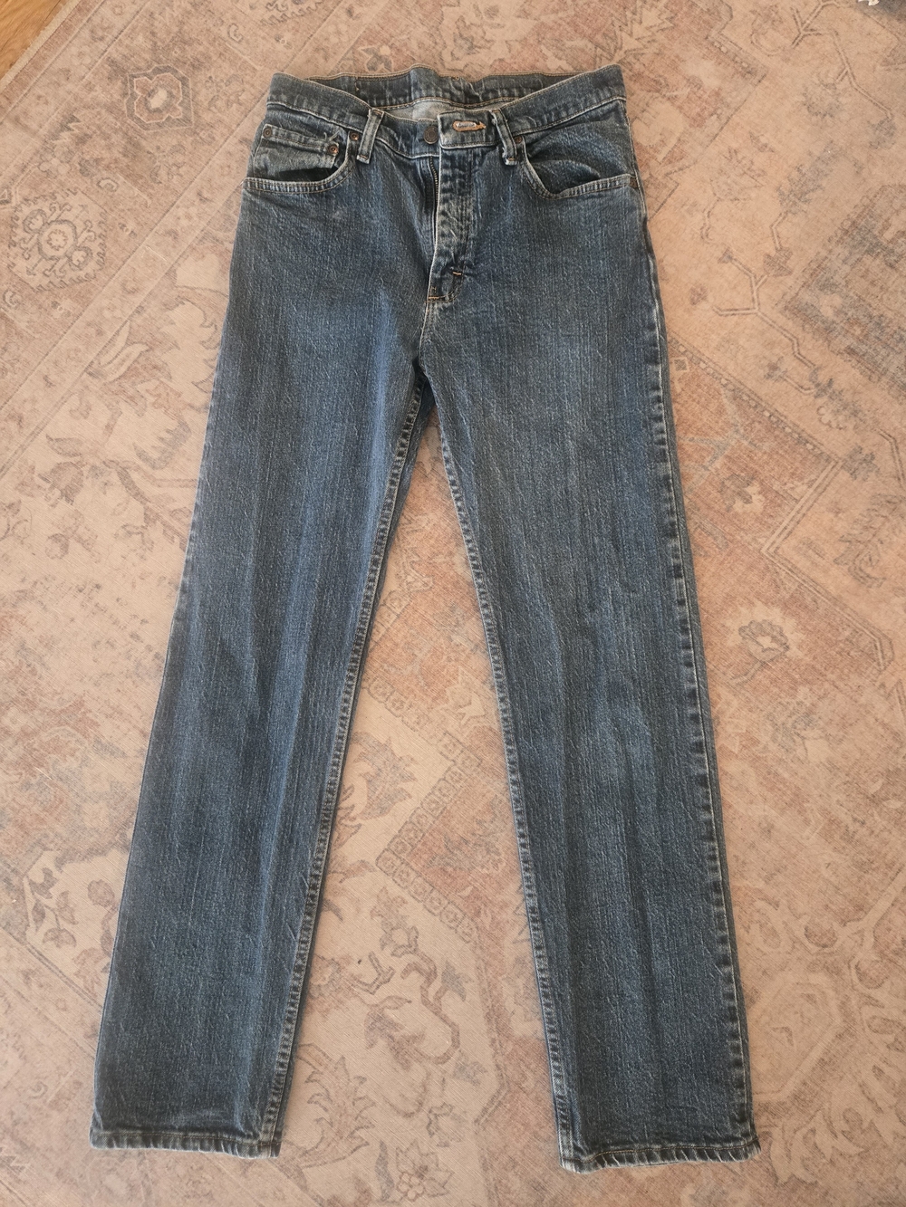 Wrangler denim jeans with brown leather patch - blue 30x32 Regular Fit